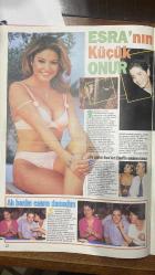 GALAXY DERGİSİ - 1999 SAYI: 22 ESİN MORALIOĞLU - DİDEM UZEL - MERVE İLDENİZ - ESRA BALAMİR - ŞEBNEM ÖZİNAL - NÜKHET DURU - ÖZALP BİROL - FUNDA GÜNGÖR - FATİH ÜREK - SİNEM GÜVEN - METİN KAP - ŞEBNEM DURUKAN - ASRIN - CENKER TEZEL  GALAXY - HÜRRİYET İN İLAVESİDİR - ESİN MORALIOĞLU KEZ DE DİDEM UZEL’E TAKTİ - CANNES’DEN MUHTEŞEM FOTOĞRAFLAR - İSTANBUL VE ANKARA’DAN ZEVK GECELERİ - ESRA BALAMİR’İN SON AVI - ŞEBNEM ÖZİNAL 10 SEVGİLİ DEĞİŞTİRMİŞ - KİLO VERMEDEN İNCELİN - KADINIM, GÜZELİM VE ÇAPKINI - İLGİNÇ FANTEZİLER - VAY CANINA - HERKESLE KAVGALI - ZEVK GECELERİ - KIZ KIZA DANS - TAZELENEN AŞK- 30 SAYFA