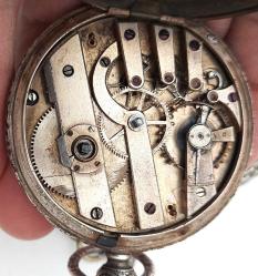 YÜZ DE YÜZ OSMANLI DÖNEMİ ANCRE FRANSA PARİS MENŞELİ ORİJİNAL AKTİF ANAHTAR KURMALI SAVAT İŞLEMELİ MUHTEŞEM GÜMÜŞ CEP SAATİ KÖSTEKLİ A1A1 ÇOK NADİRDİR