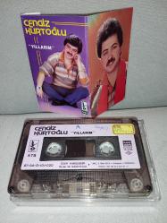Kaset Cengiz Kurtoğlu yıllarım albümü. Orijinal 1987 dönem Kağıt Baskı. sorunsuz çalışıyor.