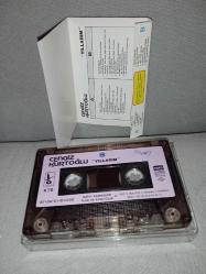 Kaset Cengiz Kurtoğlu yıllarım albümü. Orijinal 1987 dönem Kağıt Baskı. sorunsuz çalışıyor.