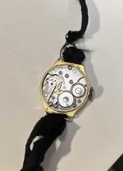 OMEGA ALTIN KADIN  KOL SAATİ