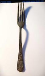 GÜMÜŞ 800 AYAR LMB MARKA ANTİKA ÇATAL