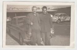 ESKİ SİYAH BEYAZ ARABA OTOMOBİL ANADOL VOSVOS VOLKSWAGEN GÖRSELLİ SİYAH BEYAZ FOTOĞRAF