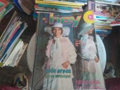 HEY DERGİSİ SAYI: 41 YIL: 5 27 AĞUSTOS 1975 - ESİN AFŞAR YARIN EVLENİYOR