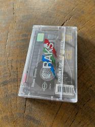 İLHAN ŞEŞEN - NELER OLUYOR BİZE - KASET (JELATİNİNDE)