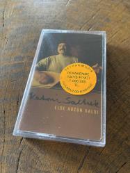 RAHMİ SALTUK - ELDE HÜZÜN KALDI - KASET (JELATİNİNDE)