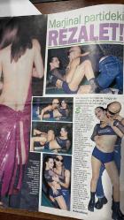 GALA DERGİSİ -31 OCAK 1999 SEDA SAYAN - YASEMİN KOŞAL - FEI GEORGAUOPOULOS - TOLGA EREZ - AYSU BAŞAR - NADİDE SULTAN - HÜLYA AVŞAR - MEHMET ALİ ALABORA - YUSUF DAY - HÜSEYİN - ADNAN - HAY DAVRAN - MERAL ÖZCOŞKUN  N'OLMUŞ - SEKSI YILDIZIN ÖDÜLLÜK GECESİ - PODYUMDA TÜRK-YUNAN AŞKI - AŞKIN VATANI OLMAZ - AYSU BAŞAR'IN SEYİRLİK DÖNÜŞÜ - VAY CANINA - KONU ESTETİK - GECE HAYATI - BAR AÇILIŞI- İNCI GAZİOĞLU - NESRİN EYİLİK - SEVİNÇ EYİLİK - BEGÜM EYİLİK - TUĞÇE EYİLİK - DENİZ SEKİ - MEHMET EYİLİK - TANYELİ - AYŞE EYİLİK - AYSELİ GÖKSOY - MEHMET GAZİOĞLU - NEZAHAT ÇİFTÇİLİ - MELİHA ACAR OLTULU - İHSAN ERBAŞ - ENGİN DOĞU - VELİ ÇİFTÇİLİ - NİSO NIYEGO - ALTAR SARIOĞLU - NURDAN BRA...  KEMER'DEKİ COŞKU - GÜZEL EYİLİKLER'İN SEKI HAYRANLIĞI - BUYRUN ET ZİYAFETİNE - AYRILMAYAN İKİLİ - BODRUM - GAZİOĞLU ÇİFTİNİN KAR KEYFİ - REVÜ DE VARDI - MARJİNAL PARTİDEKİ REZALET - TEK KELİMEYLE İĞRENÇ - CLEARLY CANADIAN - KİLO SORUNU - 30 SAYFA