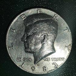 AMERİKA  1983   D   HALF  DOLAR  -  50 CENT  -  YARIM DOLAR