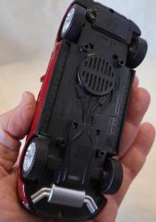 METAL BÜYÜK BOY MODEL ARABA. BAGAJ EKSİĞİ VAR. HALİYLE.