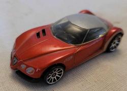 ÇOK GÜZEL METAL MODEL ARABA. DAĞILAN KOLEKSİYONDAN. NADİR MODELDİR.