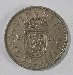 1953 İngiltere 1 Shilling, Ön Yüzde Kraliçe Elizabeth Arka Yüzünde  İskoç arması, taçlı kalkan içinde şaha kalkmış aslan