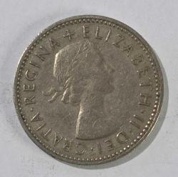 1956 İngiltere 1 Shilling, Ön Yüzde Kraliçe Elizabeth Arka Yüzünde  taçlı kalkan üzerinde üç aslan