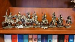 KURŞUN ASKER & SÜVARİ  LOTU     ( 8 adet )