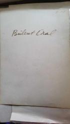 TRT İSTANBUL RADYOSU SES SANATÇISI ve KORO ŞEFİ BÜLENT ORAL'IN ORİJİNAL BÜYÜK BOY FOTOĞRAFI - 24 x 18 cm EBADINDA - BÜLENT ORAL'IN YAKINDAN ÇEKİLMİŞ ÇOK NET BİR FOTOĞRAFI... ÖZEL ARŞİV!