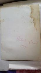 TRT İSTANBUL RADYOSU SES SANATÇISI ve KORO ŞEFİ BÜLENT ORAL'IN ORİJİNAL BÜYÜK BOY FOTOĞRAFI - 24 x 18 cm EBADINDA - BÜLENT ORAL GÜLÜMSEYEREK KADRAJA POZ VERİRKEN ÇEKİLMİŞ NET KALİTEDE BİR FOTOĞRAF... ÖZEL ARŞİV!