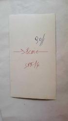 TRT İSTANBUL RADYOSU SES SANATÇISI ve KORO ŞEFİ BÜLENT ORAL'IN ORİJİNAL FOTOĞRAFI - 17 x 10 cm EBADINDA - BÜLENT ORAL, PANODAKİ FOTOĞRAFLARINA BAKARKEN ÇEKİLMİŞ BİR KARE