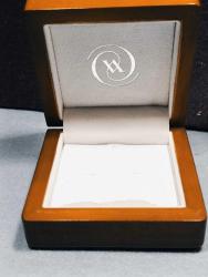 P84----AHŞAP LAKE VAKKO KOL DÜĞMESİ KUTUSU--rengi koyudur