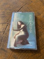 NİLÜFER - YENİDEN YETMİŞE - KASET