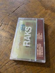 ZÜLFÜ LİVANELİ / SAAT 4 ... YOKSUN - KASET (JELATİNİNDE)