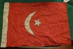 LOT.4 » ESKİ EL DİKİMİ ARKASI MÜHÜRLÜ BAYRAK... NADİRATTAN.