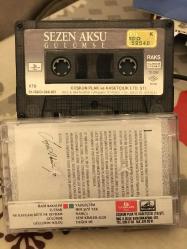 SEZEN AKSU * GÜLÜMSE * KASET