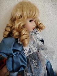 40 cm PORSELEN BEBEK SARI  SAÇLI  BEBEK ÇOK TATLI KUSURSUZ GÜZEL