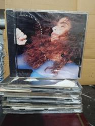 GLORIA ESTEFAN INTO THE LİGHT ambalajında