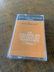 KÜLTÜR BAKANLIĞI DEVLET KLASİK TÜRK MÜZİĞİ KOROSU - ŞEF NEVZAT ATLIĞ - ITRİ / KARA İSMAIL AĞA / ENFİ HASAN AĞA / MUSTAFA ÇAVUŞ - KASET (JELATİNİNDE)