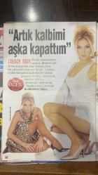 MEGA PASHA DERGİSİ -8 KASIM 1998 SAYI: 12 - MUAZZEZ ERSOY - EMEL SAYIN - HÜLYA AVŞAR - AYŞEGÜL - NADİR - SİBEL BORONKAY - SELİN BORONKAY - DOĞUŞ - SEREN SERENGİL - EMRAH - PAUL SZADZE - JAY JAY - DİYAR İÇKALE - BÜLENT CEYLAN - OZAN İÇKALE - DEMET ŞENER - FİKRET ŞENER - MÜNEVVER ÖZ - YONCA EVCİMİK - BERNA SAĞLAM - METİN GÜNEŞ  MUAZZEZ ERSOY NOSTALJİ 4 ALBÜMÜ - EMEL SAYIN HÜLYA AVŞAR ARASINA ERKEK GİRDİ - AYŞEGÜL NADİR EV SAHİBİNİ DOLANDIRDI - SELİN BORONKAY DOĞUŞ İLE AŞK - SİBEL BORONKAY AMERİKALI SEVGİLİ - DİYAR İÇKALE BÜLENT CEYLAN AİLE ONAYLI AŞK - DEMET ŞENER BABASI İCRALIK - YONCA EVCİMİK URFA GELİNİ - MUAZZEZ ERSOY YÜZYILIN KASETİ 420 MİLYAR - MUAZZEZ ERSOY NOSTALJİ 4 ALBÜMÜ - EMEL SAYIN HÜLYA AVŞAR ARASINA ERKEK GİRDİ - AYŞEGÜL NADİR EV SAHİBİNİ DOLANDIRDI - SELİN BORONKAY DOĞUŞ İLE AŞK - SİBEL BORONKAY AMERİKALI SEVGİLİ - DİYAR İÇKALE BÜLENT CEYLAN AİLE ONAYLI AŞK - DEMET ŞENER BABASI İCRALIK - YONCA EVCİMİK URFA GELİNİ - NESRİN İŞÇİ ÖZCAN DENİZ AYRILIĞI - DENİZ AKKAYA -30 SAYFA