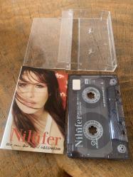 NİLÜFER - OLUR MU OLUR MU / GÖZÜNAYDIN - KASET