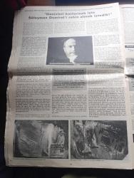 İç Manzaralar Gazetesi - Turkish Newspaper - 6 31 Mayıs 1997 - Deniz Gezmiş'e ve bugün aramızda bulunan bulunmayan tüm 68'li mücadele arkadaşlarına - Deniz Gezmiş'in babası Cemil Gezmiş  Allah herkese böyle bir evlat nasip etsin fotoğraf - 68'li yıllar üzerine söyleşiler - Mahir Çayan - 1968'in kültürel dokusu yazan Ataol Behramoğlu - Ernesto Che Guevara'nın savaş anıları yar yayınları - Che'den sonra sağ kalan adam yazan Dariel Alarcon Ramirez - Uğur Mumcu Bir çift güvercin - Bedri Baykam Deniz 100*150 cm tual üzerine fotopentür- Devrimci Kemalist Bakış - 68'liler Birliği vakfının başkanı Haşmet Atahan fotoğraf - Avukat Halit Çelenk için idam gecesinin acıları hiçbir zaman dinmeyecek - THKP-C Ordu içinde subayları olan ve darbe pazarlıkları yapan bir kuvvetti - eylemci militan gençlerden Kamil Dede fotoğraf - Rasih Nuri İleri tüm dünyada Sovyetlerin tek dostu Türkiye'ydi - Dr. Ruhi Koç Dev Genç'in en hızlı militanlarındandı - 1960 1972 kronoloji - Necla Ülkü Kuglin - Talat Aydemir
