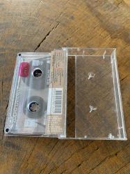 ZÜLFÜ LİVANELİ -  NEYLERSİN - KASET