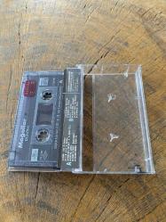 MOĞOLLAR - DÜM TEK - KASET