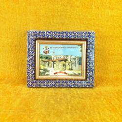 ORJİNAL AMBALAJINDA AHŞAP ÇERÇEVELİ , DEMRE AZİZ NİKOLA KİLİSESİ HATIRASI RENKLİ LİTOGRAFİK BASKI KÜÇÜK BOY RESİM TABLO