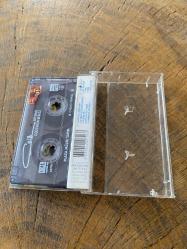 ÇELİK - SEVDAN GÖZÜMÜN BEBEĞİ - KASET