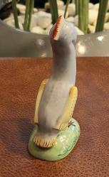 Japonya, Palikan Deniz Kuşu. Çok Renkli El Boyama. Seramik/Porselen. Kalıp Döküm. İyi Durumda/Hasarsız. Made in Japan Damgalı. 1970-1985'ler. (4,5x6,5x12 cm)