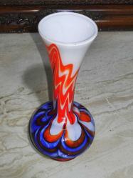 20089-MUHTEŞEM GÜZELLİKDE KIRÇILLI MURANO CAM VAZO