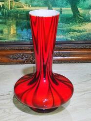 2091-MUHTEŞEM GÜZELLİKDE KIRMIZI RENK MURANO CAM VAZO