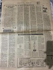 DÜNYA GAZETESİ - DOĞUM GÜNÜ HEDİYESİ (TURKISH NEWSPAPPER) - 7 ARALIK 1967 - SADECE TEK YAPRAKTIR -Johnson-Cemal Tural-Fahri Rıfkı Atay-Bedii Faik-Erdoğan Bazer-M. Emin Aytekin-Mazlum Usluata-Ingrid Bergman-Turan Tuluy-Pipinelis-Kıbrıstaki Yunan askerleri yarın çekilmeye başlıyor-Başkan Johnson tarafları tebrik etti-NATO Bakanlar Konseyi gelecek hafta içinde toplanıyor-Or Gnl Cemal Tural Trakyada-Güven Partisi üç ilde ve Trabzonda seçim kazandı-Alâkımız kalkınma duruma bağlıdır-CHP Kıbrıs konusunda açıklama yapacak-Kaatil Almanın nişanlısı bulundu-Biri kızını diğeride karısını satmış-Sonun başlangıcı-İleri toplumda siyasi mücadelenin amacı-Dışardan-Pratik bilgiler-Rosa-Seni seveceğim