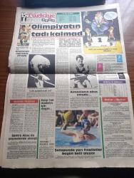Türkiye Gazetesi - Turkish Newspaper - 6 Ağustos 1984 - Türkiye'yi tanıtma faaliyetleri yazan Enver Ören Başmakale - yüksek askeri şura kararları açıklandı 45 Albay General ve Amiral oldu - Edirne illeri sıkıyönetim komutanı Orgeneral Necdet Öztorun  genelkurmay ikinci başkanlığına tayin edildi fotoğraf - Profesör Doktor Recep Doksat müstehcen neşriyat büyük tahribat yapıyor dedi - Cumhurbaşkanı Kenan Evren dün sabah Ankara'ya gitti - köylerde içki satılamayacak - Türk Irak görüşmeleri dün başladı - İzmir fuarı için 45 milyon dolarlık ithal izni verildi - Resimli Evliya Çelebi seyahatnamesi hazırlayan Kemal Akmeriç Desen Samim Utkun Yazı Dizisi - Peygamberler tarihi yazan Abdüllatif Uyan Yazı Dizisi - Al Baraka Ve Faisal isimli iki finans kurumu teşkil edildi - olimpiyatların tadı kalmadı - olimpiyatlarda madalya durumu - 100 metrede koşacak olan 1980 Moskova Olimpiyatları şampiyonu Allan Wells - boksörümüz Eyüp Can madalya için ringte - Semra Aksu'da seçmelerde elendi - sutopu