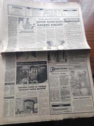 Türkiye Gazetesi - Turkish Newspaper - 3 Temmuz 1984 - Ramazan Bayramını huzur içinde geçirdik fotoğraf - yüksek tahsil düzenimiz yazan Yalçın Özer Başmakale - Başbakan Turgut Özal bugün İzmir'de tapu dağıtacak - İsrail eski devlet başkanı Efrayim Katsiz tevkif edildi - Arpaçay barajı yarın açılıyor - federal Almanya'da füze imal edebilecek - Afrika'da sefalet halimize şükredelim fotoğraf - Cumhurbaşkanı Kenan Evren İstanbul'a geliyor - ünlü kaptanlarımızdan Turgut ve Murat reisler yazan Selim Altıer - Özbekler Camii ve tekkesi pansiyon haline getirildi fotoğraf - Banker Kastelli'nin emlaki bugün açık artırmayla satılacak - Resimli Evliya Çelebi seyahatnamesi hazırlayan Kemal Akmeriç Desen Samim Utkun Yazı Dizisi - Peygamberler tarihi yazan Abdüllatif Uyan Yazı Dizisi - Türkiye'de en çok gol atan futbolcu olarak imzasını futbol tarihine atanlar Cemil Turan Selçuk Yula ve Hoçiç fotoğraf - Metin Oktay gol atma rekorunu hala elinde tutuyor -En az gol yeme rekorunu elinde tutan Şenol Güneş