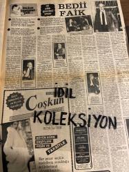 HAFTANIN SESİ GAZETESİ - DOĞUM GÜNÜ HEDİYESİ (TURKİSH - NEWSPAPER) - 2 MART 1984 - SAYI : 9 - TAM TAKIM 12 SAYFADIR -Banu Alkan-Gürbüz Hanefi-Türkan Şoray-Zeki Müren-Talat Bulut-Nil Burak-Güngör Bayrak-Erkan Özerman-Orhan Gencebay-Fahrettin Aslan-Seda Sayan-Harika Avcı-Necla Nazır-Cüneyt Arkın-Ferdi Tayfur-İzzet Altınmeşe-Fatma Girik-Cihan Ünal-Nevra Serezli-Metin Serezli-Ayşen Cansev-Ayşen Gruda-Hülya Sözer-İbrahim Tatlıses-Derya Tuna-Güngör Bayrak-Zerrin Özer-Muazzez Abacı-Semra Türel-Leyla Somer-Perihan Savaş-Rıza Silahlıoda-Banu Uysal-Gülistan Okan-Oktay Bayramoğlu-Behiye Eraksoy-Yemen Ekşioğlu-Deniz Akbulut-Ali Kocabekir-Metin Poyraz-Bedii Faik-Güneri Cıvaoğlu-Mehmet Barlas-Falih Rıfkı Atay-Remzi Jöntürk-Oksal Pekmezcioğlu-Ümit Efekan-Bulut Aras-Aynur Aydan-Berrin Tuğrul-Bilun Nazlıhan-Ergun Köknar-Hayati Hamzaoğlu-Menderes Samancılar-Nazan Saatçi-Öztürk Serengil-Yıldırım Gencer-Ali Poyrazoğlu-Sami Hazinses-Esen Püsküllü-Salih Kırmızı-Münir Özkul-Mine Sun-Cevat Kurtuluş
