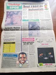 Türkiye Gazetesi - Turkish Newspaper - 13 Ağustos 1984 - mühim bir ziyaret yazan Enver Ören Başmakale - İstanbul esnaf ve sanatkar dernekleri Birliği ikinci başkanı Temel Çoruh en önemli mesele finansman dedi - Piyalepaşa imalathanesinin temeli atıldı  fotoğraf - İstanbul'da huzur operasyonu - Hüsnü Mübarek Türkiye'yi ziyaret edecek - Milli Eğitim Bakanı Vehbi Dinçerler bütün kahvehanelere gazete gönderme kampanyası açacağız dedi - ABD'de öldürülen Engin Aydın'ın cenazesi bugün yurda getiriliyor - topkapı'da orta direk için giyim pazarı açıldı fotoğraf - Resimli Evliya Çelebi seyahatnamesi hazırlayan Kemal Akmeriç Desen Samim Utkun Yazı Dizisi Yalçın - Peygamberler tarihi yazan Abdüllatif Uyan Yazı Dizisi - zeka bulmacası - teknik direktör Neagu Eskişehirspor taş gibi - av yasağı sona erince balık hali hareketlendi fotoğraf - Los Angeles'i 3 bronz ile kapattık - Seul 1988 olimpiyatlarında buluşalım - çok güçlü rakipleri ile güreşip bronz madalyayi alan Ayhan Taşkın fotoğraf