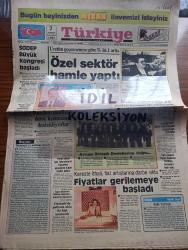 Türkiye Gazetesi - Turkish Newspaper - 7 Temmuz 1984 - Ortadoğu'ya açılmak derken yazan Yalçın Özer Başmakale - SODEP büyük Kongresi başladı - Özel sektör hamle yaptı - İstanbul Belediye Başkanı Bedrettin Dalan Londra'ya gidiyor - partiler okullara Arapça dersi konmasını destekliyor - Turgut Özal Bülent Ulusu'ya cevap verdi bölme gayretleri hüsrana uğrayacak - Yargıtay MSP davasını esastan bozdu - Avrupa Birleşik Devletleri'ne doğru - Odakulede patlama oldu 2 kişi yaralandı  - komünizmin Afrika macerası yazan Murtaza Ade İmam Tercüme Murat Canbek Yazı Dizisi - Romanya başbakanı Constantin Dascaluscu OTİM'i ziyaret etti fotoğraf - Resimli Evliya Çelebi seyahatnamesi hazırlayan Kemal Akmeriç Desen Samim Utkun Yazı Dizisi - Peygamberler tarihi yazan Abdüllatif Uyan Yazı Dizisi - güzel fıkralar - Her kahveye bir kitaplık kampanyasına TRT de katılıyor - Gediz Ulu Camii ibadete açıldı - milli futbol takımları baş antrenörlüğüne getirilmesi beklenen Candan Tarhan önce taktik sonra fizik dedi