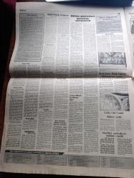 Türkiye Gazetesi - Turkish Newspaper - 7 Temmuz 1984 - Ortadoğu'ya açılmak derken yazan Yalçın Özer Başmakale - SODEP büyük Kongresi başladı - Özel sektör hamle yaptı - İstanbul Belediye Başkanı Bedrettin Dalan Londra'ya gidiyor - partiler okullara Arapça dersi konmasını destekliyor - Turgut Özal Bülent Ulusu'ya cevap verdi bölme gayretleri hüsrana uğrayacak - Yargıtay MSP davasını esastan bozdu - Avrupa Birleşik Devletleri'ne doğru - Odakulede patlama oldu 2 kişi yaralandı  - komünizmin Afrika macerası yazan Murtaza Ade İmam Tercüme Murat Canbek Yazı Dizisi - Romanya başbakanı Constantin Dascaluscu OTİM'i ziyaret etti fotoğraf - Resimli Evliya Çelebi seyahatnamesi hazırlayan Kemal Akmeriç Desen Samim Utkun Yazı Dizisi - Peygamberler tarihi yazan Abdüllatif Uyan Yazı Dizisi - güzel fıkralar - Her kahveye bir kitaplık kampanyasına TRT de katılıyor - Gediz Ulu Camii ibadete açıldı - milli futbol takımları baş antrenörlüğüne getirilmesi beklenen Candan Tarhan önce taktik sonra fizik dedi