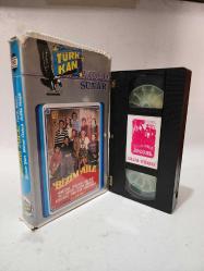 Bizim Aile - Münir Özkul VHS kaset