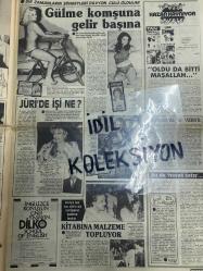 HAFTANIN SESİ GAZETESİ - DOĞUM GÜNÜ HEDİYESİ (TURKİSH - NEWSPAPER) - 13 EYLÜL 1985 - SAYI : 37 - TAM TAKIM 12 SAYFADIR -Hülya Avşar-Osman Hattat-Banu Alkan-Serpil Çakmaklı-Türkan Şoray-Hülya Koçyiğit-Kenan Kalav-Cüneyt Arkın-Gülşen Gürsoy-Arzu Okay-Fikret Hakan-Perihan Savaş-Rudolf Valentino-Kadir İnanır-Ömer Kavur-Zuhal Olcay-Neriman Köksal-Peyami Safa-Nazan Şoray-Deniz Akbulut-Kaya Çilingiroğlu-Lokman Kondakçı-Serbülent Sultan-Şerif Gören-Osman Şahin-Hülya Koçyiğit-Selim Soydan-Barış Manço-İbrahim Önsu-Agah Özgüç-Semra Özal-Samime Sanay-Turgut Özal-Gönül Öner-Ümit Tokcan-Zeynep Eken-Asım Eken-Filiz Ersürer-Sezer Soykan-Pınar Afşar-Kerim Afşar-Talat Bulut-Mehtap Arif-Cim Bom Arif-Ajda Pekkan-İlker Akkaya-Selda Alkor-Ret Akor-Metin Deniz-Aydan Akın-Kaya Çilingiroğlu-Lokman Kondakçı-Sevtap Çetinkale-Fatma Belgen-Özcan Tekgül-İbrahim Tatlıses-Ülkü Söylemezoğlu
