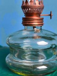 Antika Hong Kong Gaz Lambası