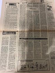 DÜNYA GAZETESİ - DOĞUM GÜNÜ HEDİYESİ (TURKISH NEWSPAPPER) - 13 ŞUBAT 1968 - SADECE TEK YAPRAKTIR -Süleyman Demirel-Emin Paksüt-İzzet Birand-Falih Rıfkı Atay-F A Symonds-M Altıkan-Mazlum Usluata-Amerikalılar Hue’ye dün çıkartma yaptılar-Kuzey Vietnam üzerine girişilen Amerikan hava harekatı dün de devam etti-Saygon’da yüzlerce ceset aynı çukura gömüldü-Kıbrıs’ta rumlar hareket özgürlüğünü yine kısıtladı-Voncen Korede temaslara başladı-Sahte pasaport temin eden şebeke yakalandı-Zonguldak olaylarında tahrik var-Emin Paksüt Her partinin belirli görüşü olmalıdır dedi-Perukalı katili bir bekçi öldürdü-Koç gençlere tavsiyelerde bulundu-Asıl katil yakalandı-Kudüs’te yapılacak kamulaştırma tanınmayacak-Seçim sistemimizde büyük bir aksaklık-Demokratik toplumda iktisadi eşitlik ve düzen-Dışardan-Ben Öldürmedim-Pratik Bilgiler-Dil Çat-Bozz