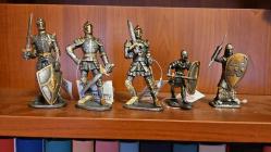 KURŞUN ASKER & ŞOVALYE  LOTU     ( 38 adet )